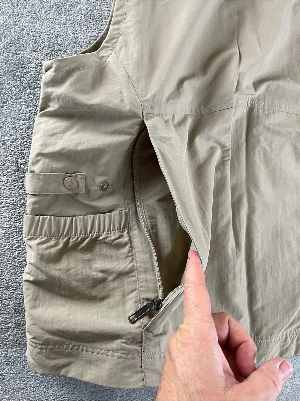 Royal Robbins Vest Men's M / S Fishing Hunting Field Utility Mesh Lined Khaki